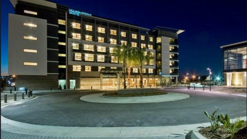 Rydges Campbelltown Hotel Bagian luar foto